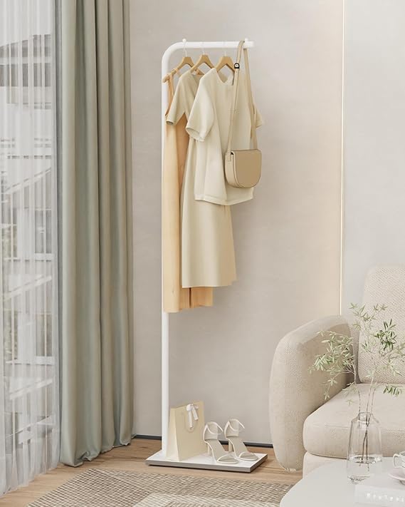 Freestanding Cloth Rack