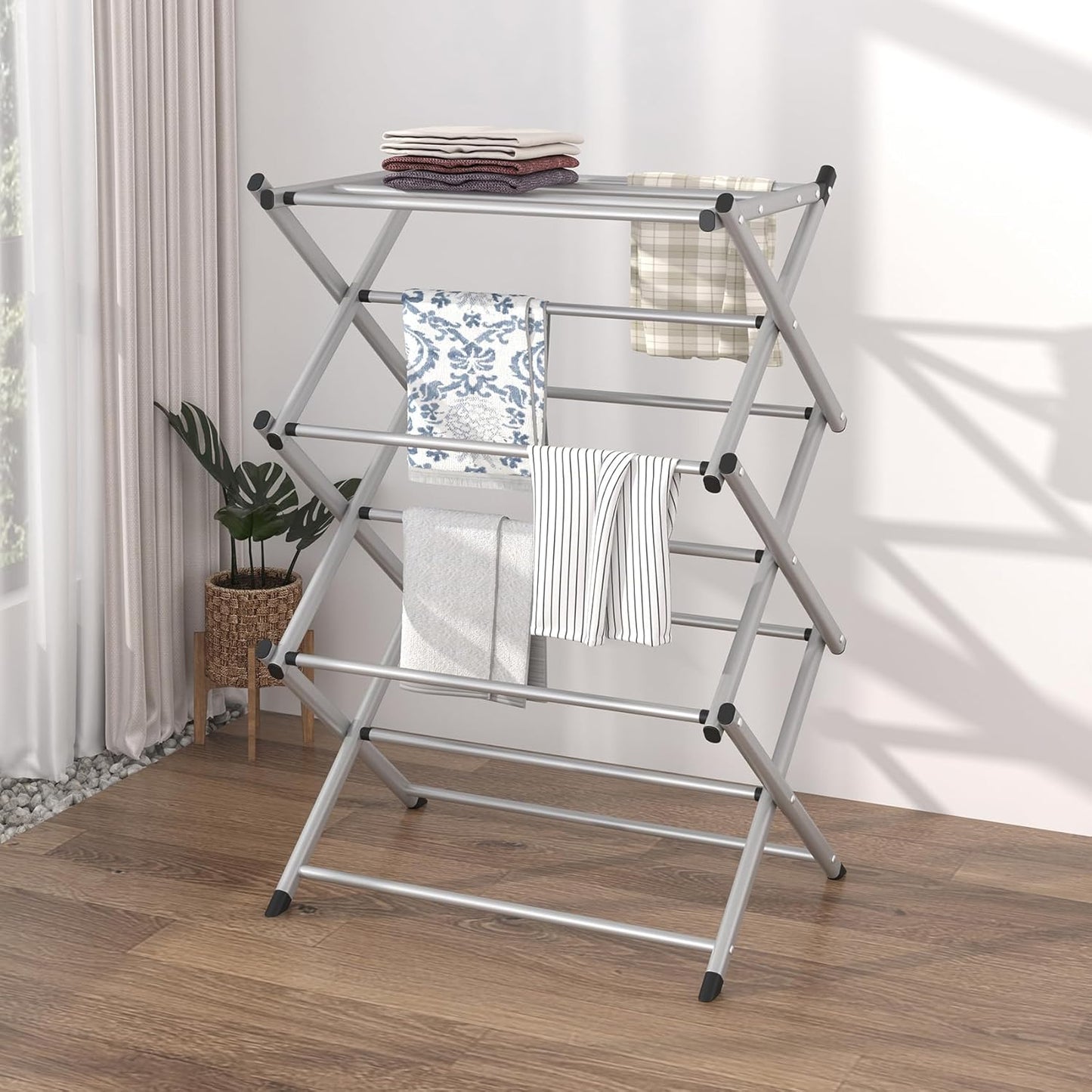 SmartHang Clothes Rack