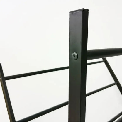 Metal Towel Stand With Wheel