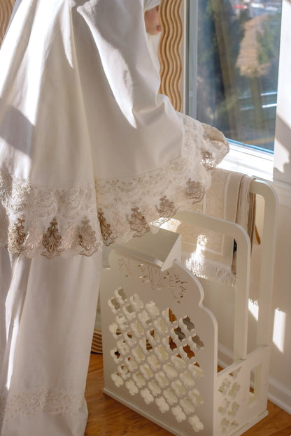 White Mihrab - Prayer Rug - Quran - Holder