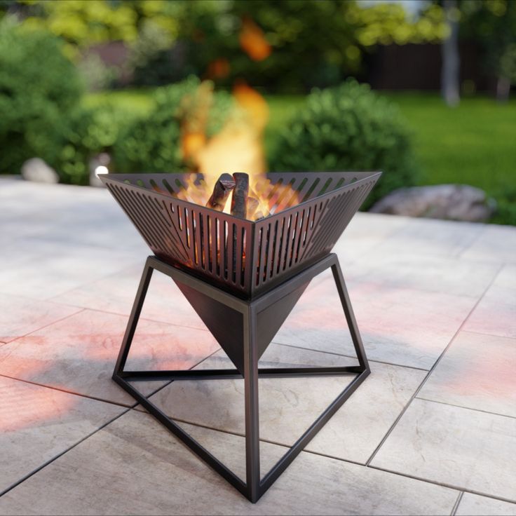 Triangle Fly Outdoor Fire Pit