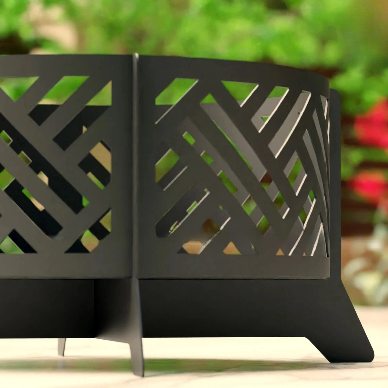 Decorative Round Geometrical Outdoor Fire Pit Fireplace